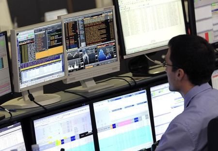 Meski kinerja melambat, minat investor pada saham SMDR masih tinggi