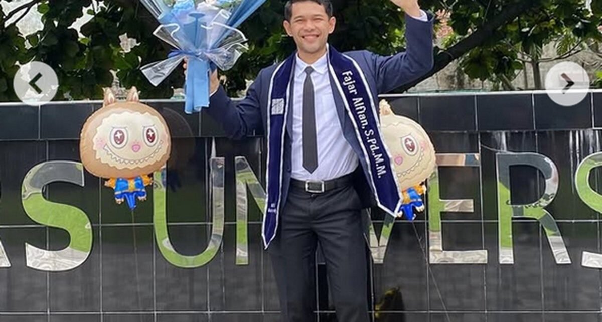 Kisah Fajar Alfian, Bintang Ganda Putra Indonesia yang Baru Selesaikan Pendidikan S2 hingga Kini Bergelar Magister Manajemen! : Heartdesign Sports