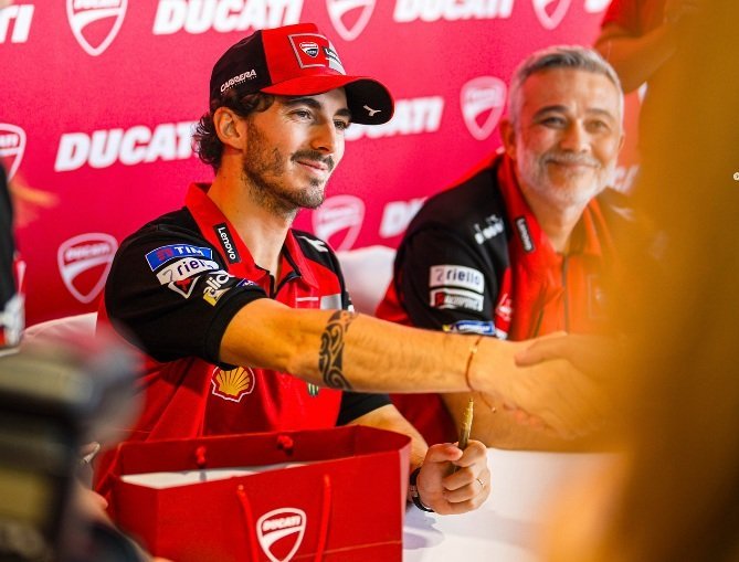 Terinspirasi Marc Marquez, Francesco Bagnaia Sesumbar Bakal Dominasi MotoGP! : Heartdesign Sports