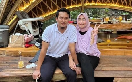 5 Istri Legenda Bulu Tangkis Indonesia yang Cantiknya Kebangetan, Nomor 1 Pujaan Hati Taufik Hidayat : Heartdesign Sports