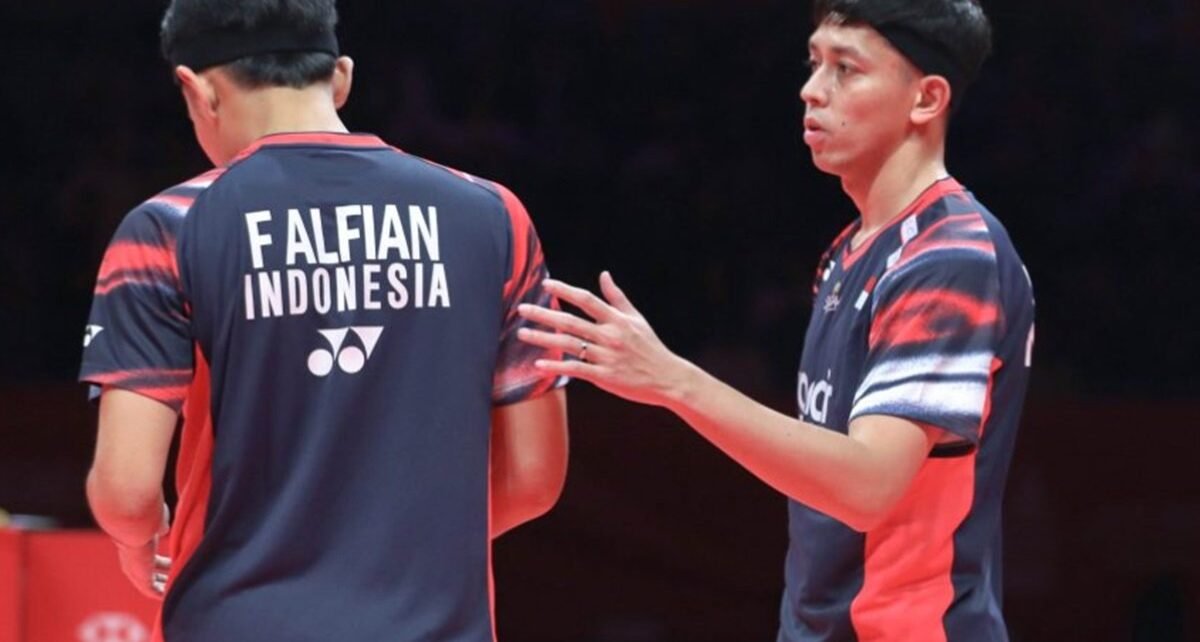 Alasan Fajar Alfian Rian Ardianto Kalah Dramatis dari Goh Sze Fei Nur Izzuddin di Semifinal BWF World Tour Finals 2024 : Heartdesign Sports