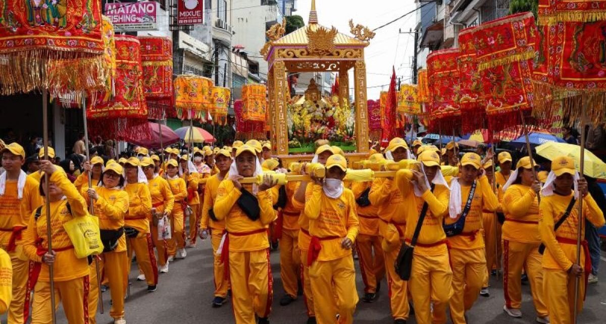 Asal usul Cap Go Meh dan tradisi khas yang meriah di Indonesia